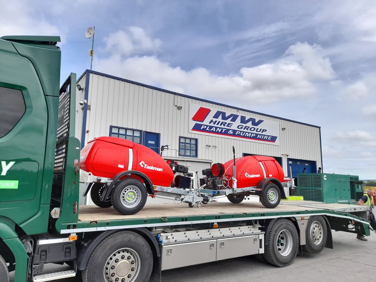 2x New Taskman 3000psi Diesel Bowser Washers SOLD to a company based in Co. Kildare